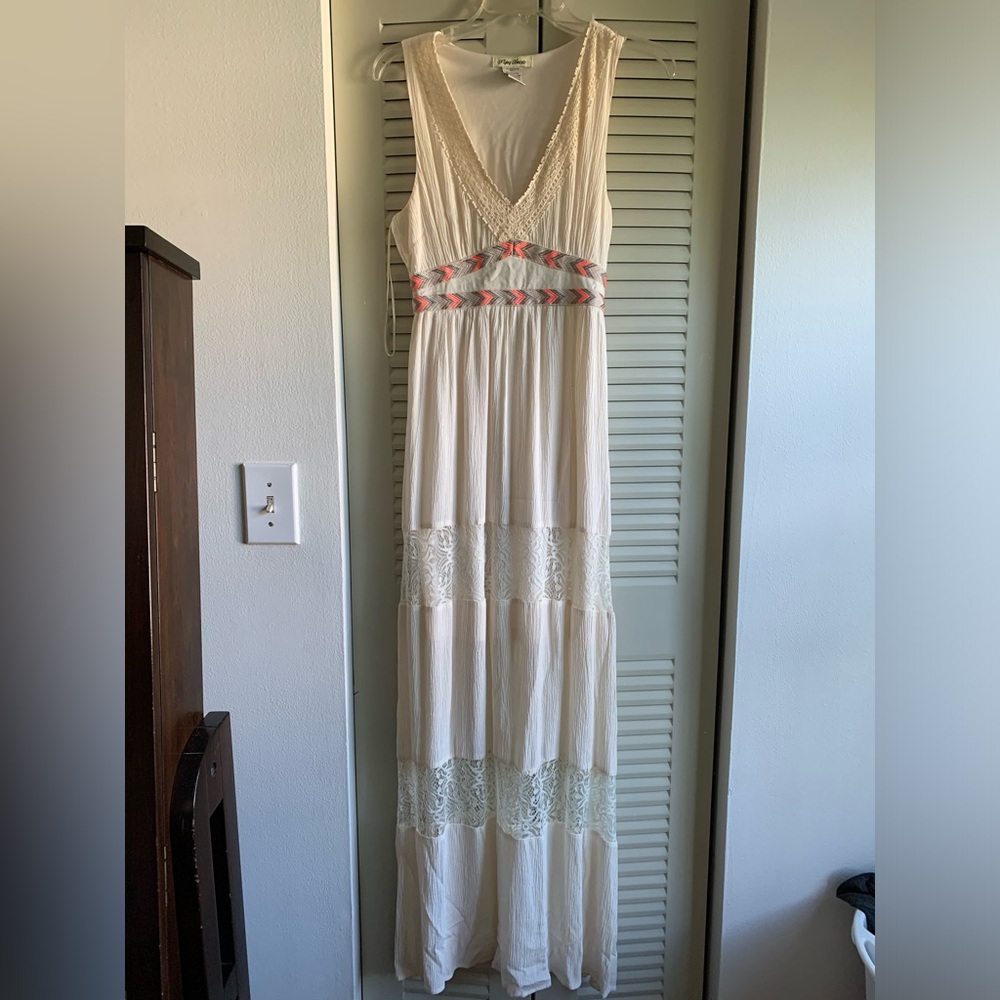Maxi cream dress with lace size S